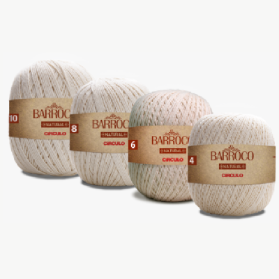 Quatro novelos de fio Barroco Circulo em tons de bege com rótulos castanhos