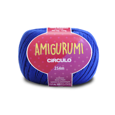 Novelo de fio azul Amigurumi Círculo com etiqueta vermelha.