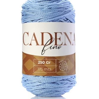 Novelo de fio azul claro CADENA fino com etiqueta branca e castanha