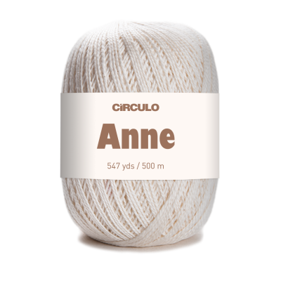 Novelo de linha branca com etiqueta CÍRCULO Anne
