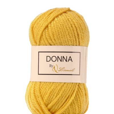 Novelo de lã amarelo com etiqueta branca