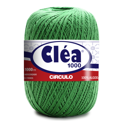 Novelo de linha verde mercerizada Cléa 1000, 100% algodão.