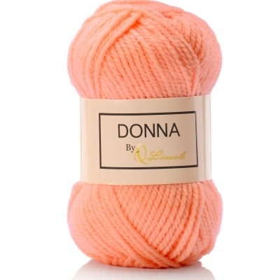 Novelo de lã cor de pêssego com etiqueta 'DONNA By Q'