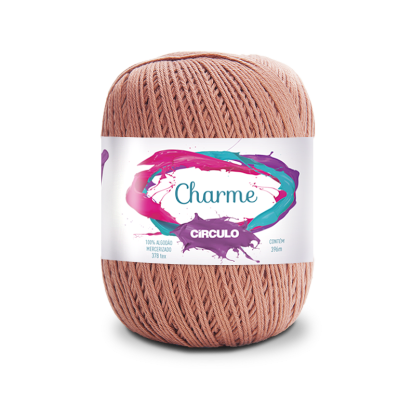 Novelo de fio de algodão mercerizado cor castanha clara com etiqueta branca de marca Círculo