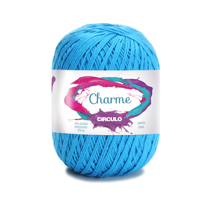 Novelo de fio azul claro Charme CÍRCULO com etiqueta em fundo branco