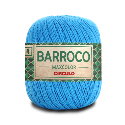 Rolo de fio azul claro com etiqueta verde e bege