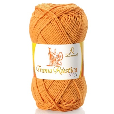 Novelo de fio laranja com etiqueta branca e dourada com texto e figura