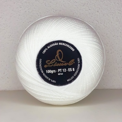 Rolo de linha branco 100% algodão mercerizado com etiqueta preta circular