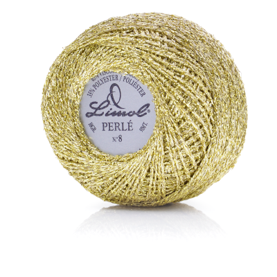 Rolo de linha dourada Limol Perlé N°8 em fundo branco