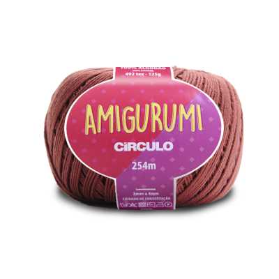 Novelo de fio Amigurumi castanho da marca Círculo com etiqueta roxa