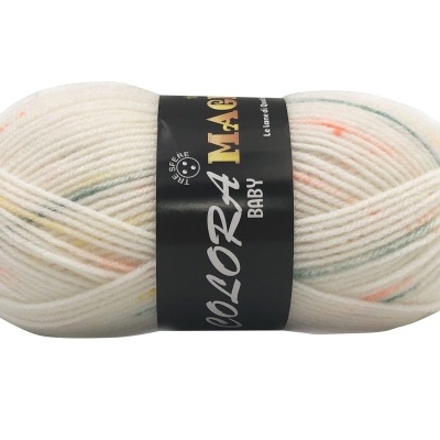 Novelo de lã branca com pontos cor-de-laranja e cinza e etiqueta preta