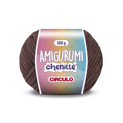 Novelo de lã castanha com etiqueta colorida da marca CIRCULO.