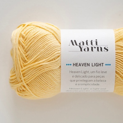 Novelo de fio amarelo claro Matti Yarns Heaven Light