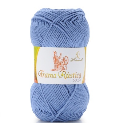 Novelo de lã azul claro com rótulo Trama Rústica