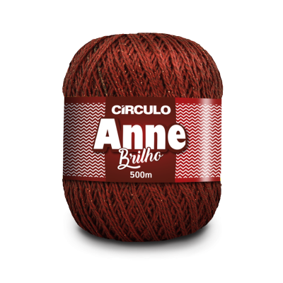 Novelo de fio marron com brilho dourado e etiqueta vermelha e branca