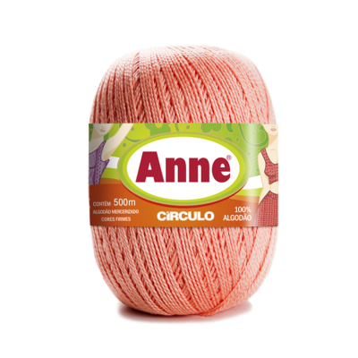 Novelo de fio Anne cor salmão com rótulo da marca Círculo