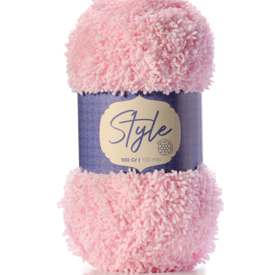 Novelo de fio felpudo rosa com etiqueta azul Style