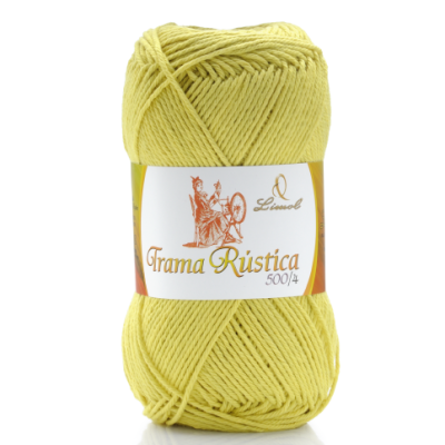 Novelo de fio amarelo claro com etiqueta 'Grama Rústica 500/4'