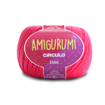 Novelo de fio cor-de-rosa com etiqueta Amigurumi Círculo