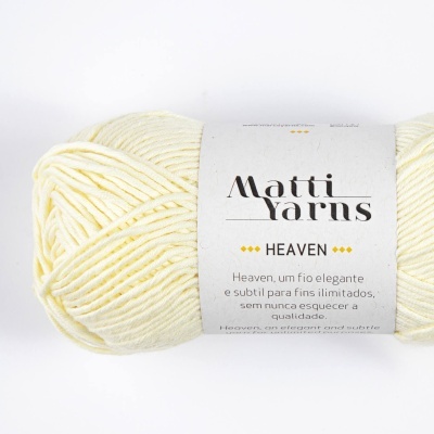 Novelo de lã creme Matti Yarns HEAVEN com etiqueta branca