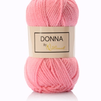 Novelo de lã rosa claro com etiqueta DONNA