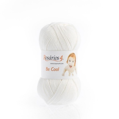Novelo de lã branco Rosários 4 Be Cool com rótulo e imagem de criança