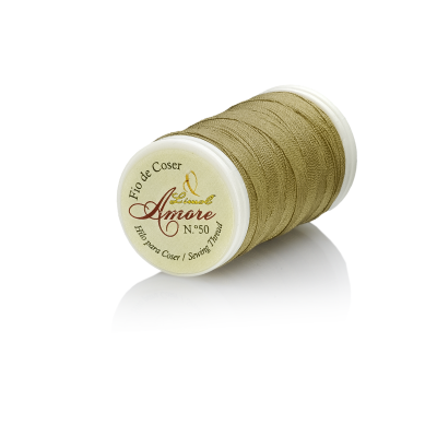 Carretel de fio para costura Amore bege N.º 50