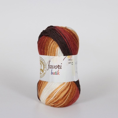 Novelo de lã multicolor com etiqueta branca favori batik