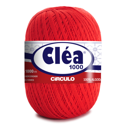 Novelo de fio vermelho Cléa 1000 da marca Círculo com rótulo branco e azul.