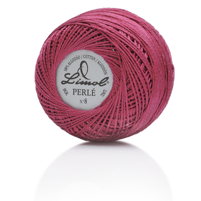 Rolo de fio de algodão perlé Limol cor rosa escuro com etiqueta branca no centro