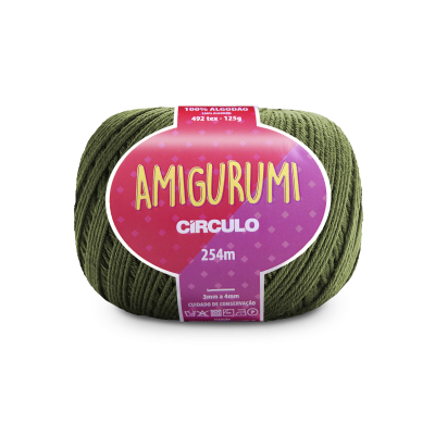 Novelo de fio Amigurumi verde da marca Círculo com etiqueta rosa e roxa