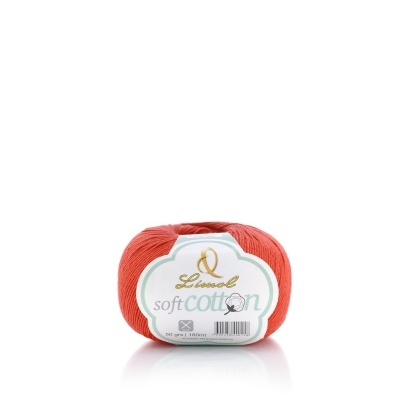 Novelo de fio de algodão macio vermelho com etiqueta branca