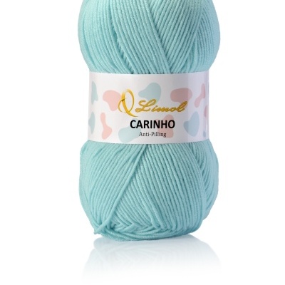 Novelo de lã azul claro com etiqueta Lismol Carinho Anti-Pilling
