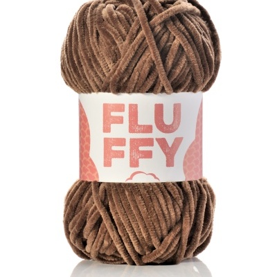 Novelo de lã felpuda castanha com etiqueta FLUFFY