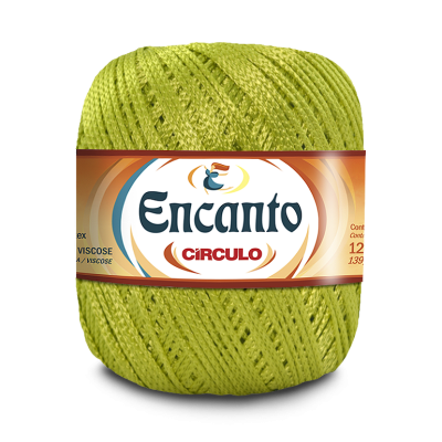 Novelo de fio verde claro com etiqueta da marca Encanto Círculo