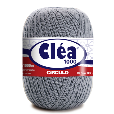 Rolo de fio de algodão cinzento claro com etiqueta Cléa