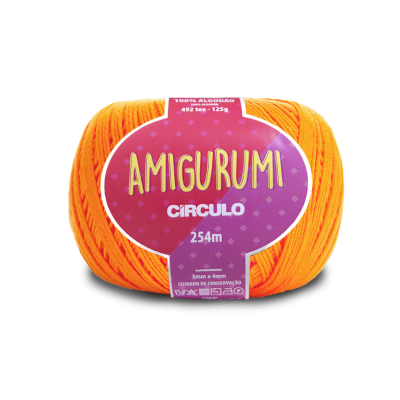 Novelo de fio de algodão laranja Amigurumi da marca Circulo com etiqueta roxa