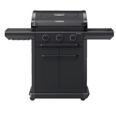 Grelhador a gás preto CAMPINGAZ com botões azuis, prateleiras laterais, portas inferiores e rodas.