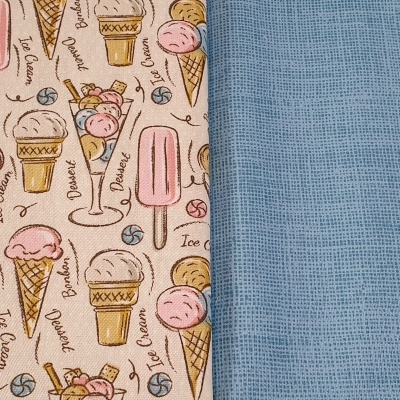 tecidos com padrão de gelados e tecido azul claro texturizado