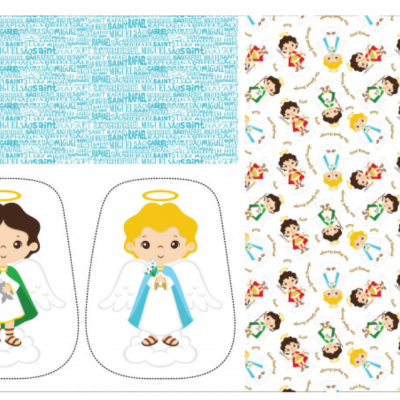 Desenhos de anjos infantis com auréolas e asas brancas em várias cores, com padrão repetido e texto azul claro num fundo azul claro.