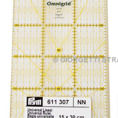 Régua universal transparente Omnigrid 15 x 30 cm com marcações lineares amarelas
