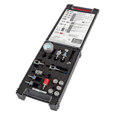 Estojo preto com ferramentas metálicas e medidor com visor azul