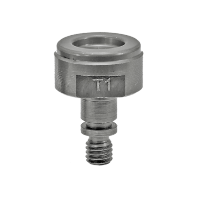 Peça metálica cilíndrica com rosca e inscrição T1