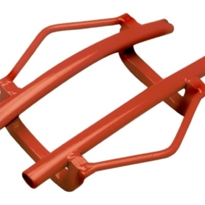 Ferramenta metálica vermelha com estrutura tubular