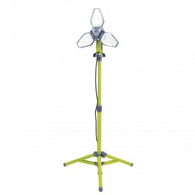 Luz de trabalho LED tripla com suporte tripé amarelo em fundo branco