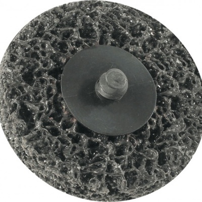 Disco abrasivo circular preto com pino metálico no centro