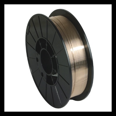 Rolo de arame metálico dourado em bobina preta