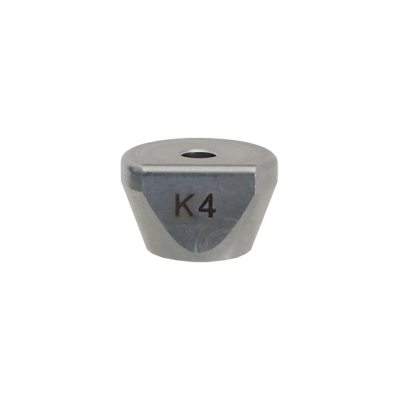 Peça metálica cinzenta com inscrição K4