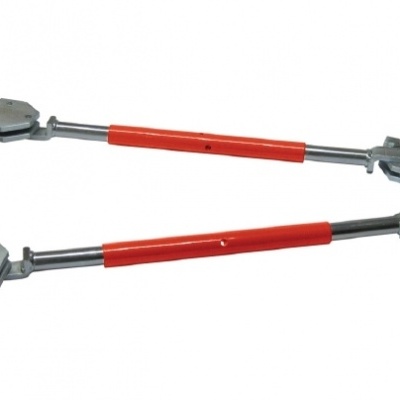 Par de ferramentas com cabos vermelhos e extremidades metálicas em forma de garra