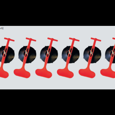 Seis bombas vermelhas para pneus com base preta alinhadas em fundo claro